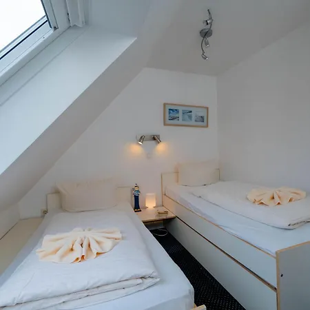 Σπίτι διακοπών Haushaelfte Stranddiestel *