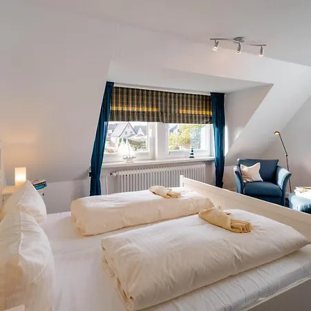 Σπίτι διακοπών Haushaelfte Stranddiestel