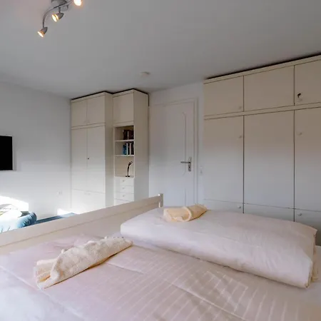 بيت للعطل Haushaelfte Stranddiestel