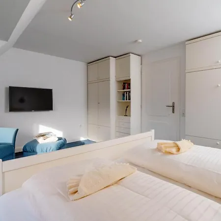 بيت للعطل Haushaelfte Stranddiestel *