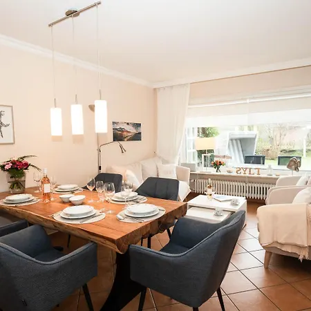 Haushaelfte Stranddiestel بيت للعطل *